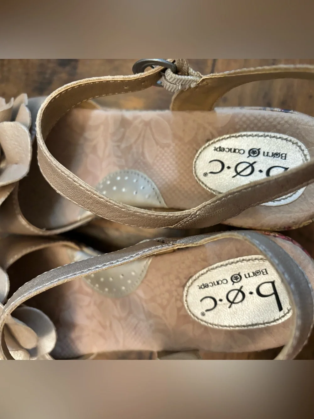 b.o.c. Taupe Floral-Print Wedge Sandals with Flower Accent 9- 30% off SALE